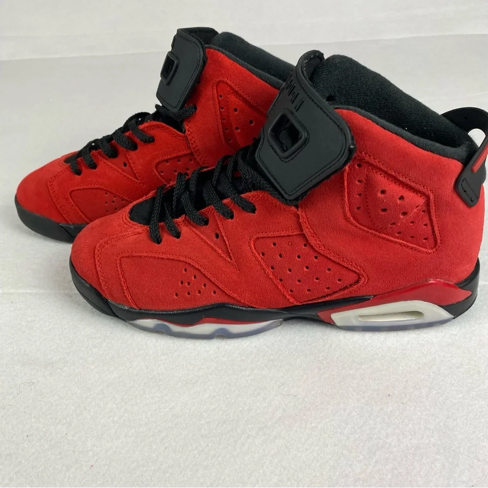 Jordan bold red